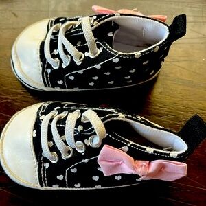 Prewalker baby shoes